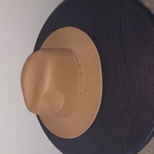 Elegant Tan Fedora with Gold Chain Accent